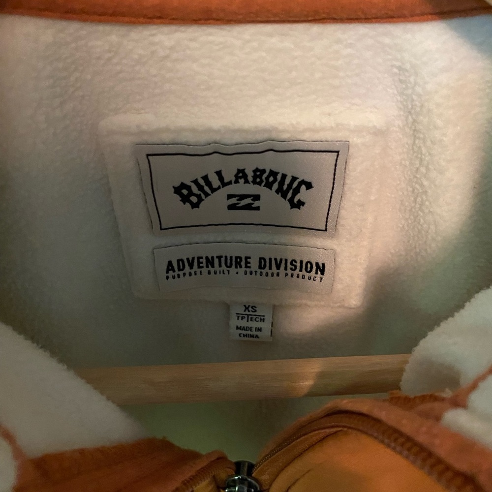 Billabong Cream and Rust Zip-Up Fleece Pullover XS. - Picture 2 of 10